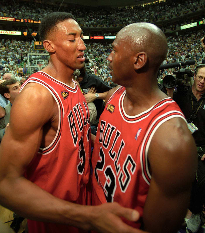 1998-0614-Scottie-Pippen-Michael-Jordan-080098815.jpg
